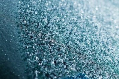Oronova-Zircon-AND-Zirconium-Silicate-for-Glass Bricks